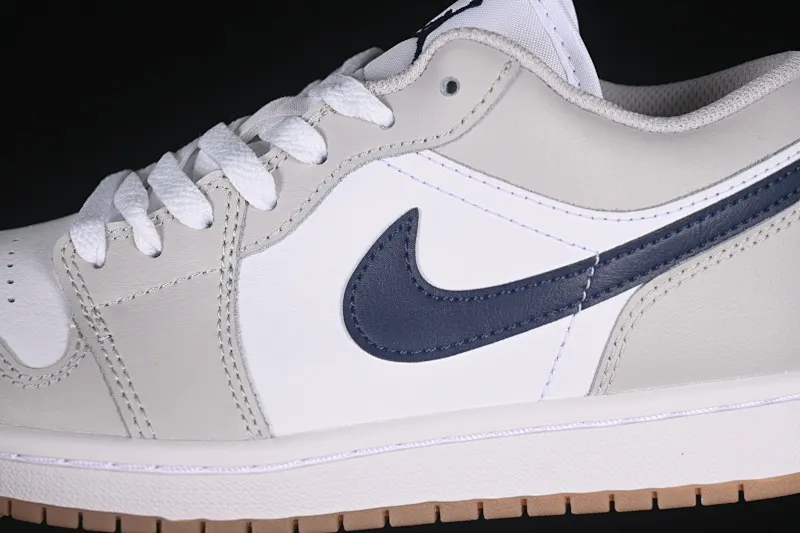 All categories Air Jordan Jordan series basketball shoes Air Jordan 1 Low G version pure original Air Jordan 1 Low AJ1 Joe 1 milk coffee blue hook low-top cultural casual sneakers 553558-146